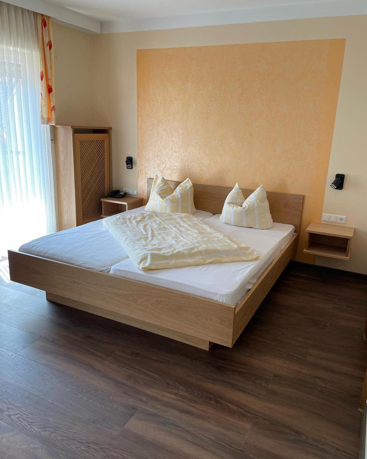 Hotel Koenigsteiner Hof 3*